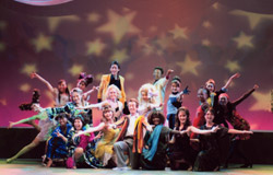 �r�܃~���[�W�J���w�@���ƌ����q��