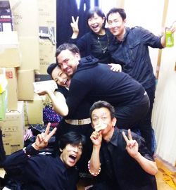 ���y���u�E���V�p���V���v�Ί��n�g�����{�ԑO